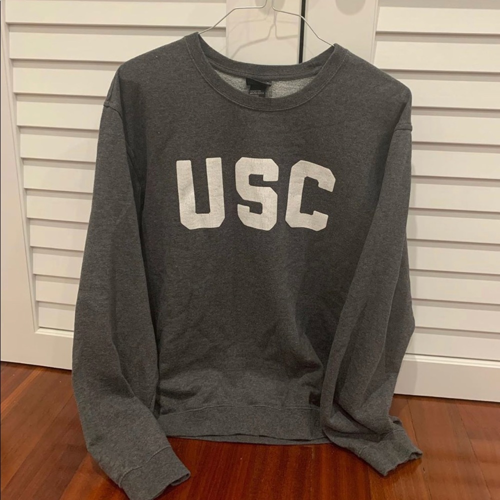 USC sweatshirt